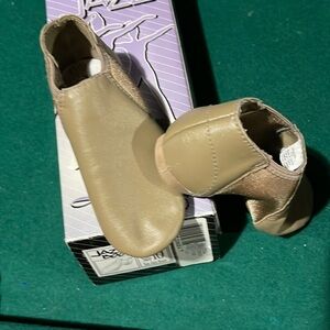 New Dance Class kid’s caramel jazz boot